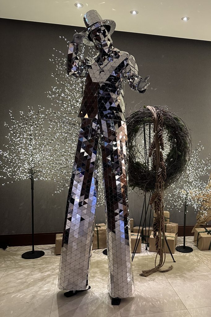 mirror man 4